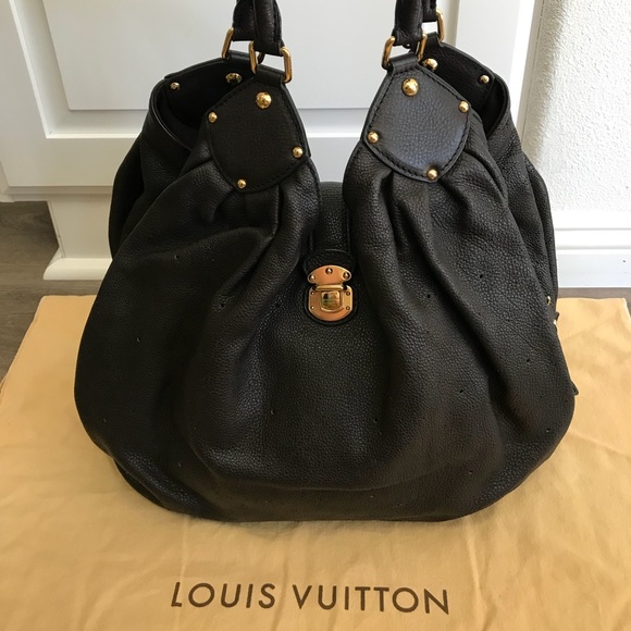 LOUIS VUITTON XL Mahina - Picture 2 of 5